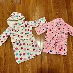 2 Girls Kids Bath Robes, Pink Stars Children’s Place Size 2-3, Polka Dots Baby Gap Size 4-5
