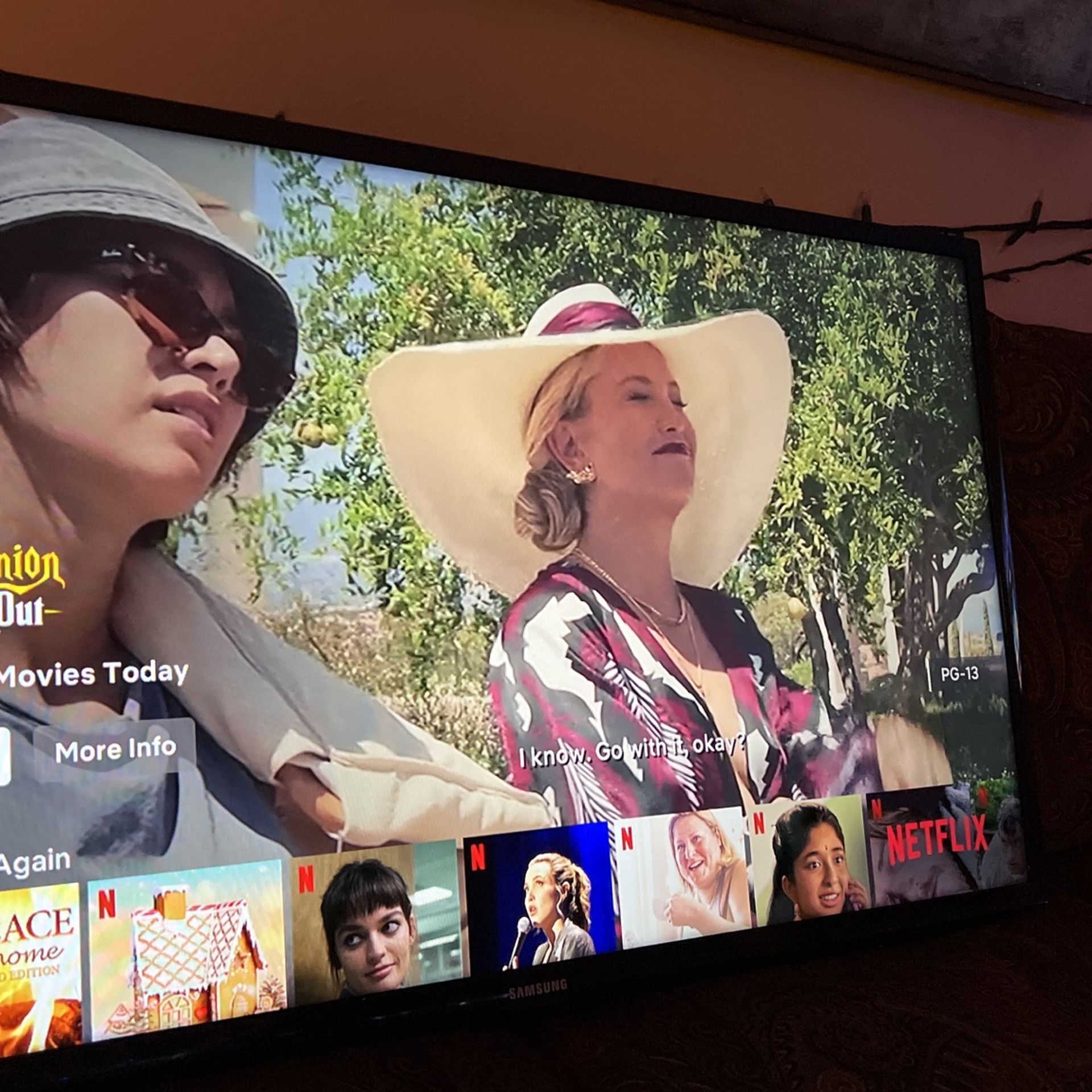 40” Samsung Led Smart Tv Works Great
