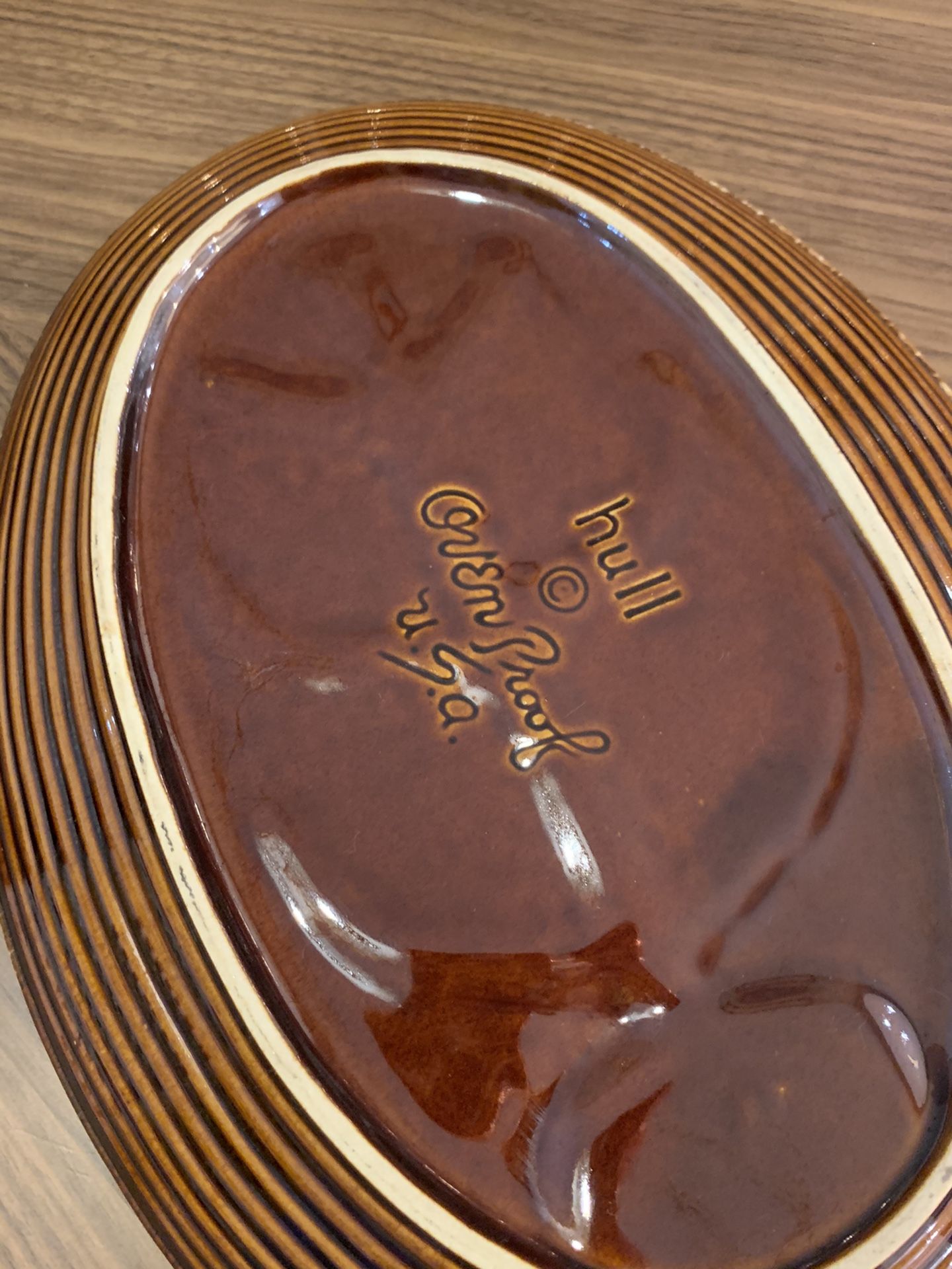Hull drip glaze mid century modern serving plate. Bakeware. Gorgeous! 7th & Tbird