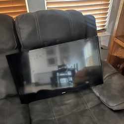 32 Inch Samsung TV