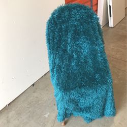 Fuzzy With Ultra Suede Like BACKING  THROW