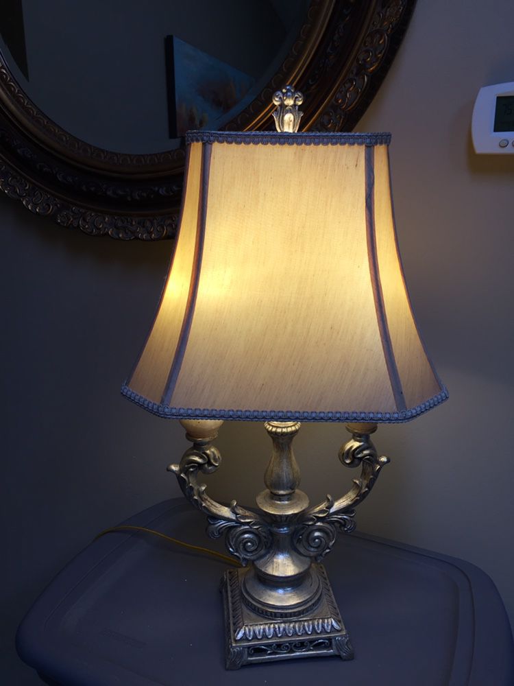 Vintage Dale Lighting 2 Light Candelabra Lamp EXCELLENT PRE-OWNED CONDITION 