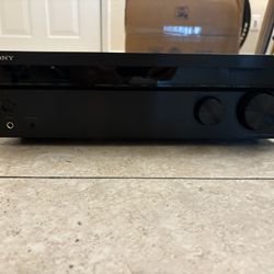 Sony STRDH590 5.2 Channel Surround Sound Home Theater Receiver: 4K HDR AV Receiver with Bluetooth