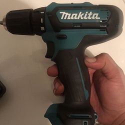 12v Cxt cordless power drill