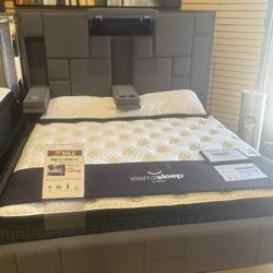 Brand New King Size Bed Frame 