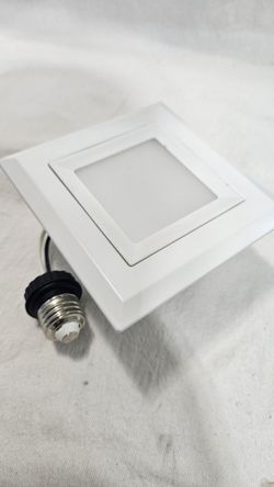 SYMMETRY LED Downlight 30K 4" Retrofit Light