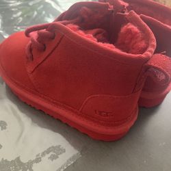 Red Bailey size 12 kids