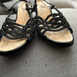 Vanelli Wedge Sandals Size 8 1/2