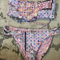NWOT Nanette Lepore Bikini Large