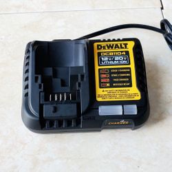 DeWALT Charger Fast 4 Amp