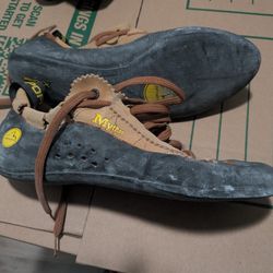 La Sportiva Mythos Climbing Shoes 