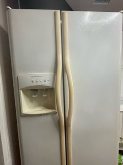 Frigidaire side by side refrigerator