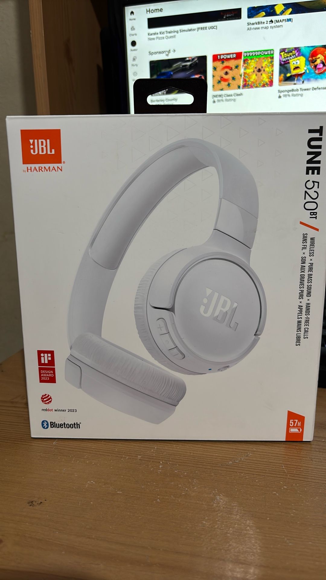 JBL Tune 520BT - Wireless on-ear headphones - White