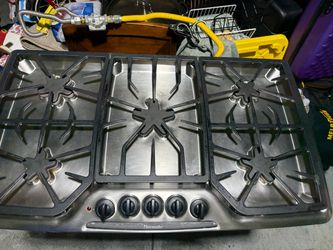 Thermador cooktop SGSX365ZS