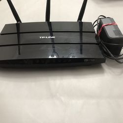 TP-Link AC1750 Dual Band Wireless Gigabit WiFi 5 Router- (Archer C7)