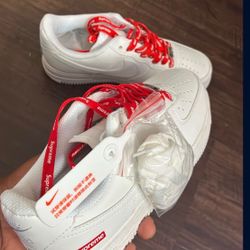 Supreme Air Force’s Women Size 7 Brand New 