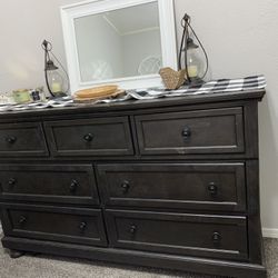 7 Drawer Dresser