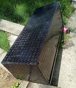 Truck tool boxes