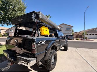Roofnest condor xL overland rooftop tent with Yakima rack
