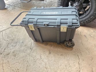 Husky heavy duty rolling toolbox