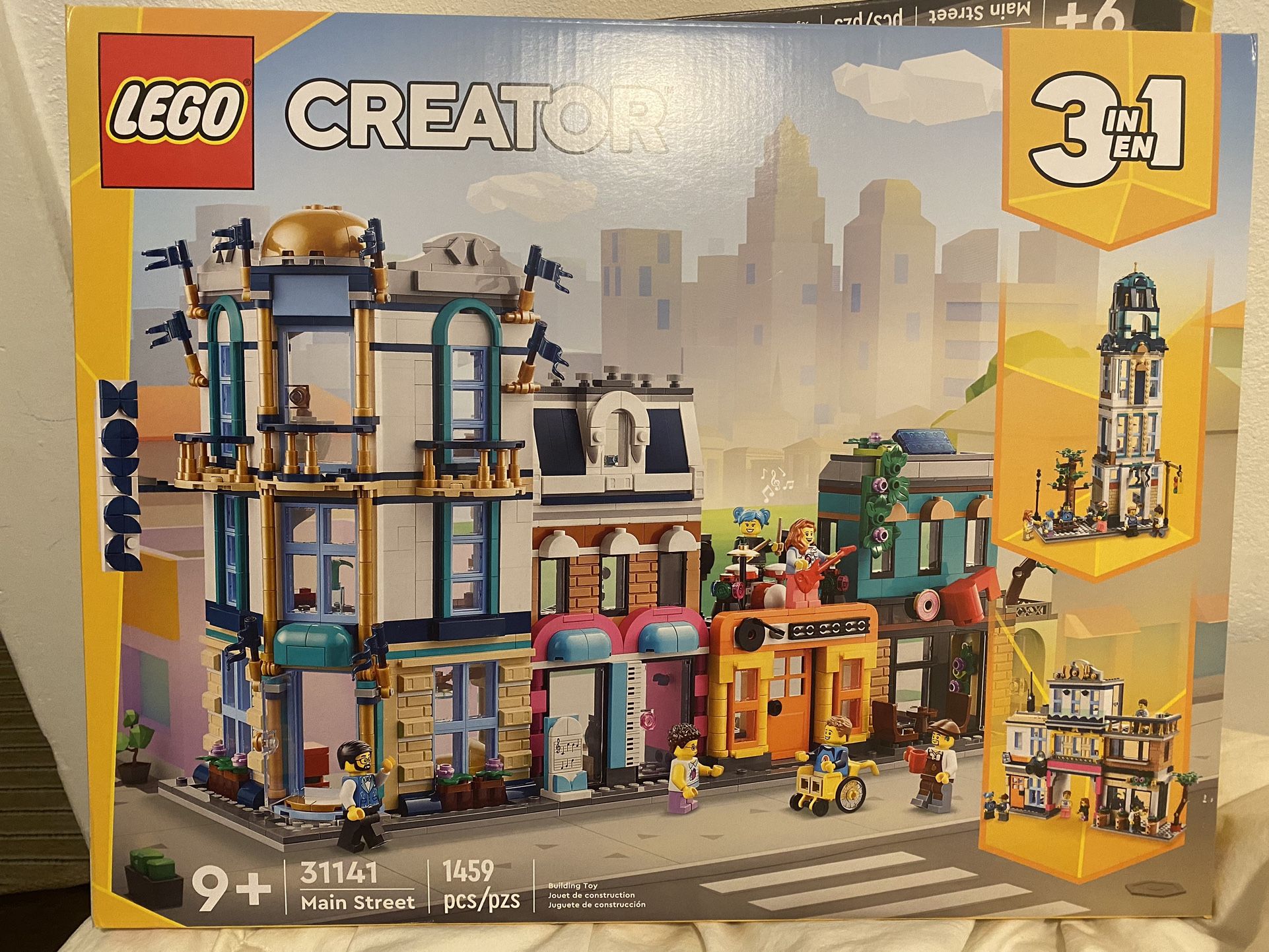 LEGO Creator 3in1 Main Street (31141) building Located