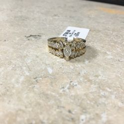 Wedding Set Rings With Diamonds And 14k Gold