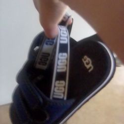 UGGs Slides 