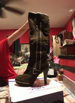 Size 7.5 Beauty Heel boots