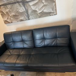 Comfortable Futon Sofa – Lightly Used, Excellent Condition