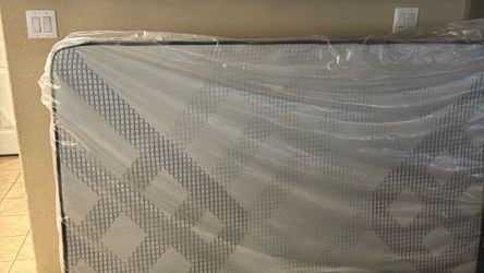 Full Size Mattress and Box Spring Brand New never used