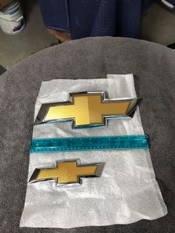 Chevy Emblems set