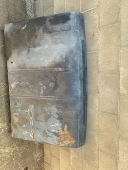 Nissan hardbody hood