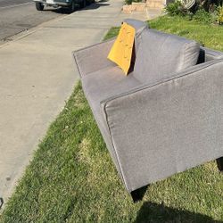FREE Sofa Small Grey 