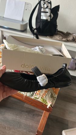 Brand new Dolce Vita flats 🥿