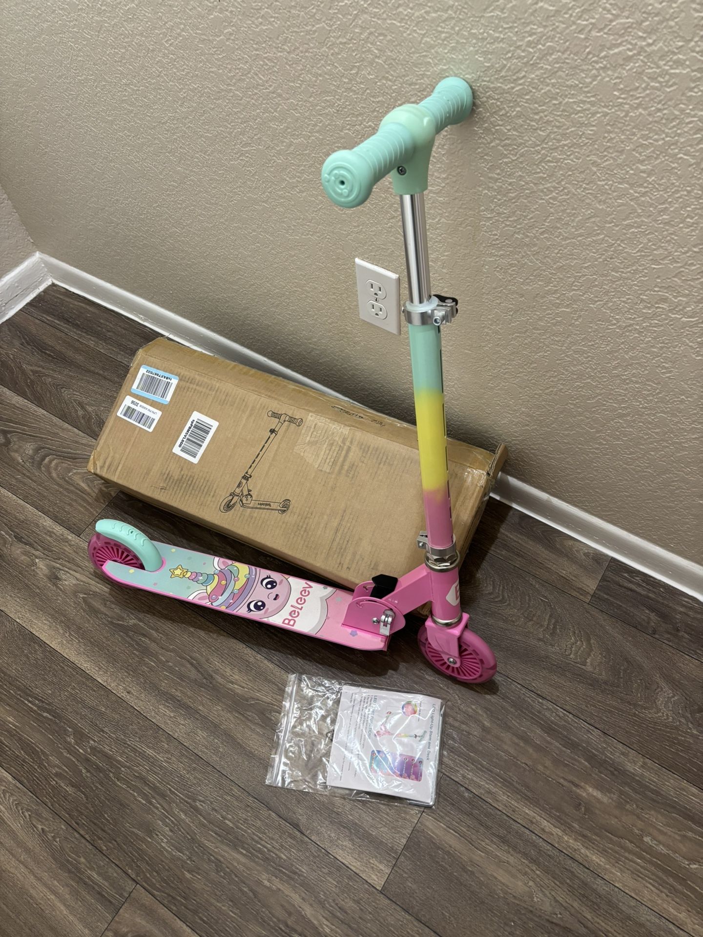 BELEEV V2 Scooters for Kids with Light-Up Wheels & Stem & Deck, 2 Wheel Folding Scooter for Girls Boys, 3 Adjustable Height, Non-Slip Pattern