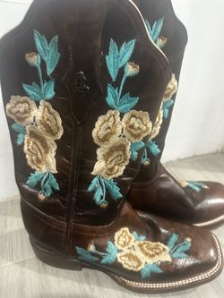Women’s boots