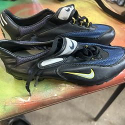 Women’s Nike Cycling Shoes-9.5