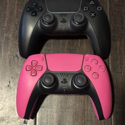 PS5 Controllers 