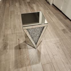 Crystal Inlay Silver Mirrored End Table 