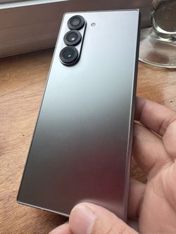 Samsung Galaxy Z Fold 6 256G brand New UNLOCKED