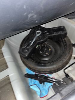 Nissan sentra spare tire & jack