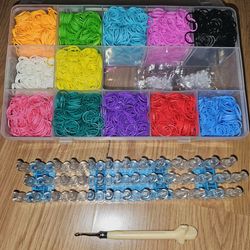Rainbow loom set 