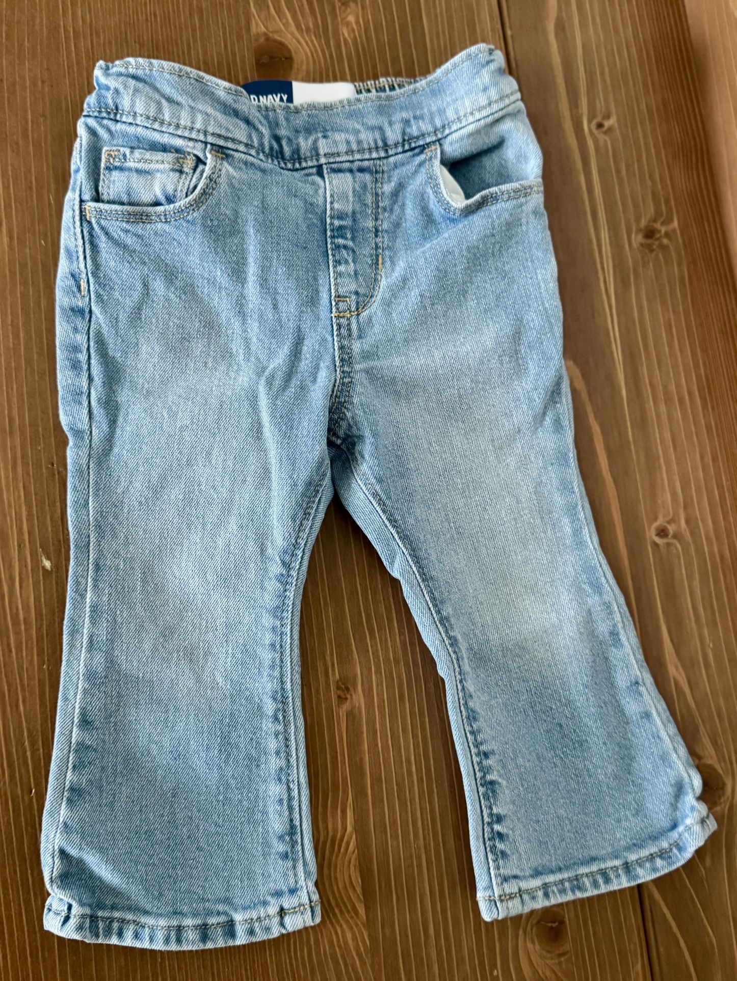 Old Navy Toddler Girls Boot Cut Jeans Size 12-18 Months