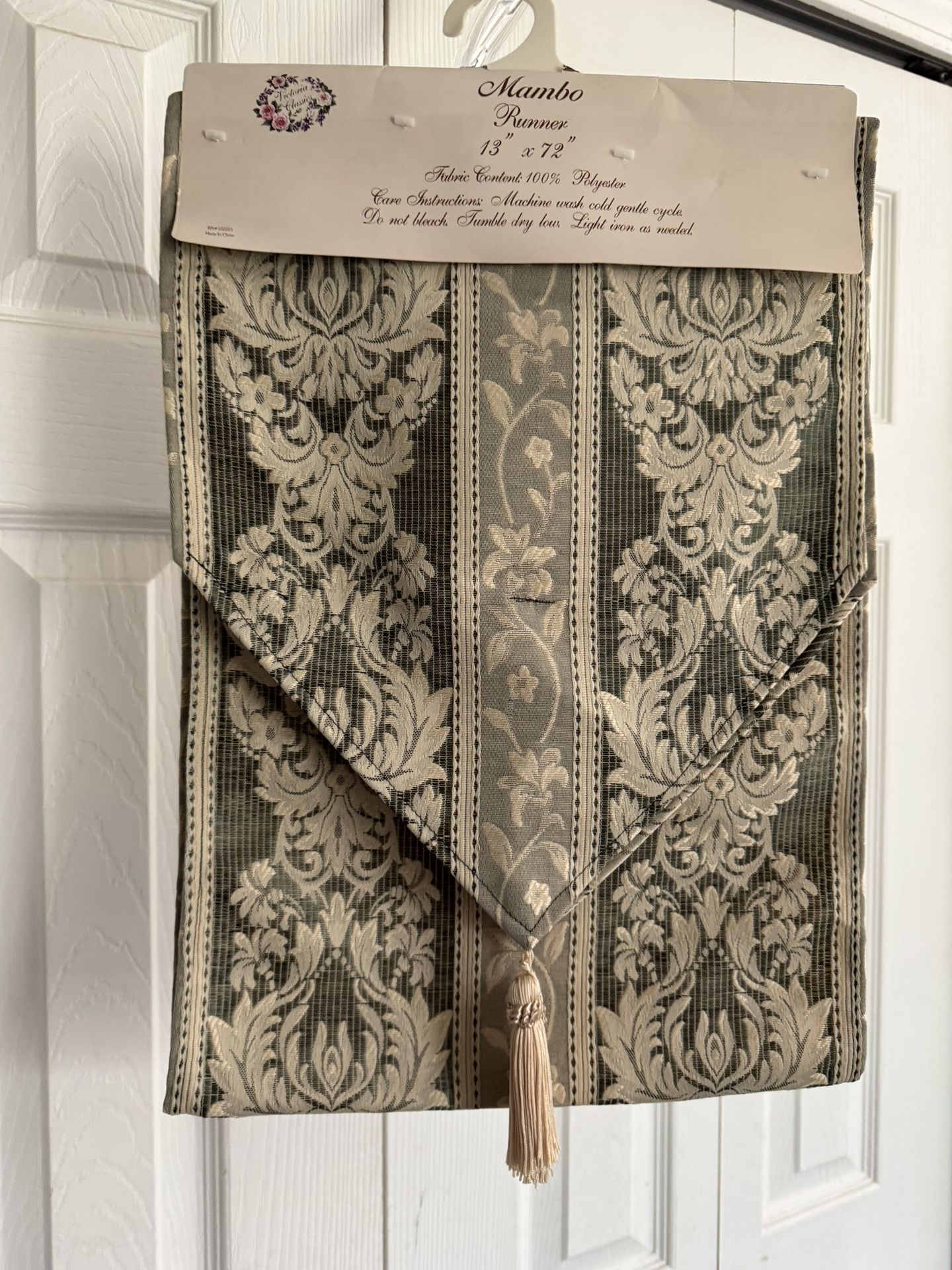 TABLE RUNNERs, Set of 2, ‘Mambo’, GREEN, 13x72