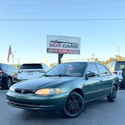 2000 Toyota Corolla