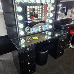 Brand New Vanity 9 Drawers Acrylic With XL Hollywood MIRROR BLUETOOTH SPEAKER & 2 SHELVES $998