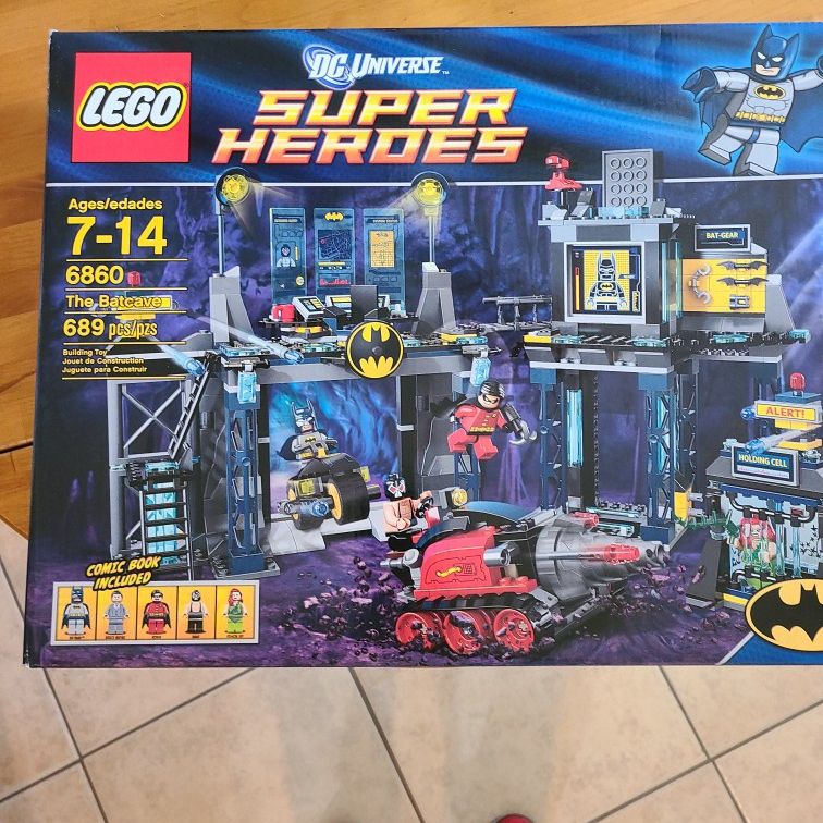 LEGO Batman DC Superheroes The Batcave 6860 for Sale in Orange, CA