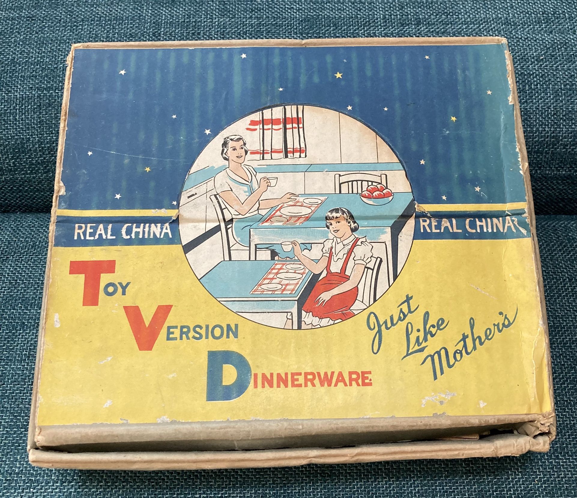 ANTIQUE 1950’s KIDS TEA SET