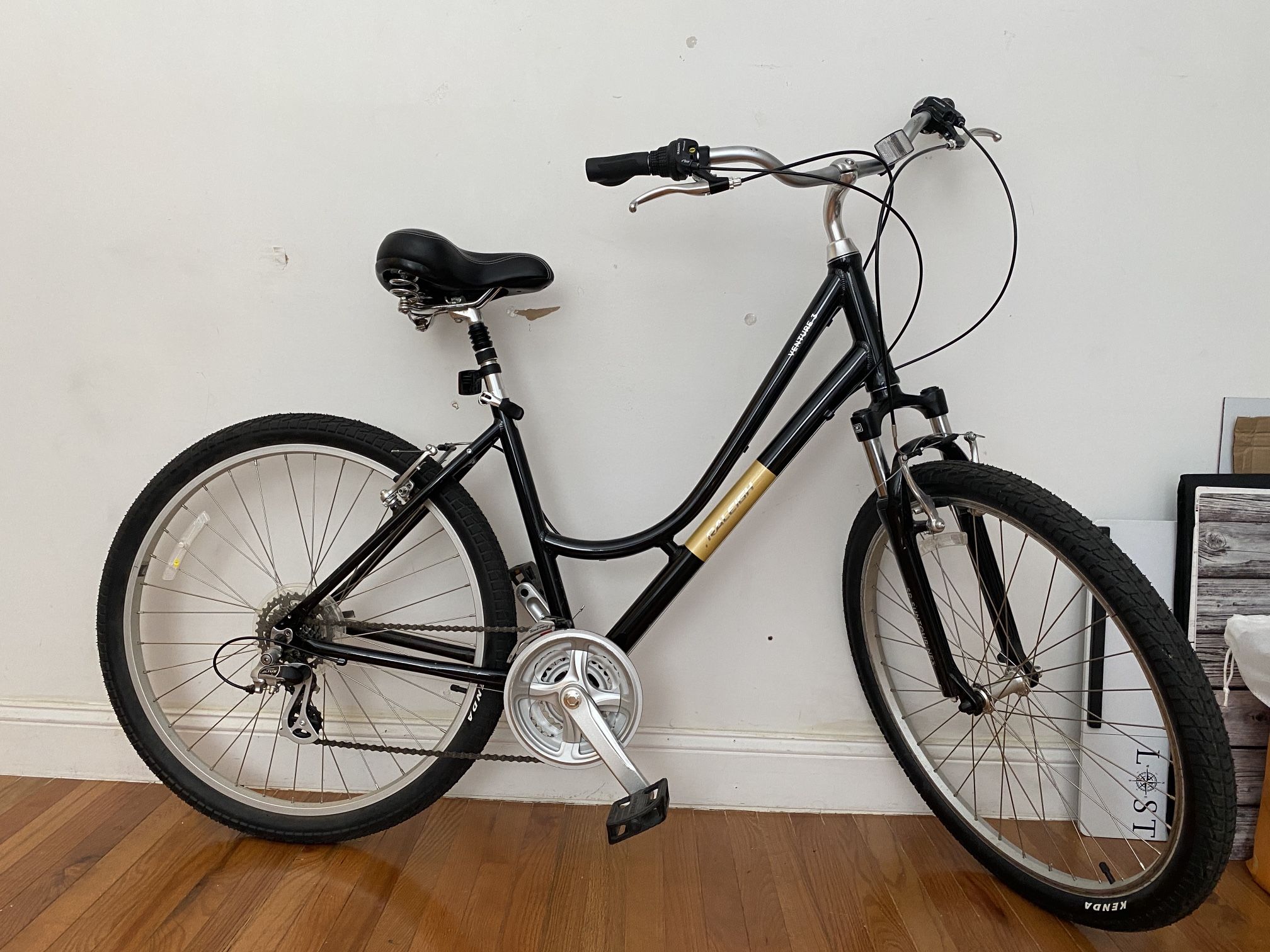 Raleigh Venture 3 Bicycle