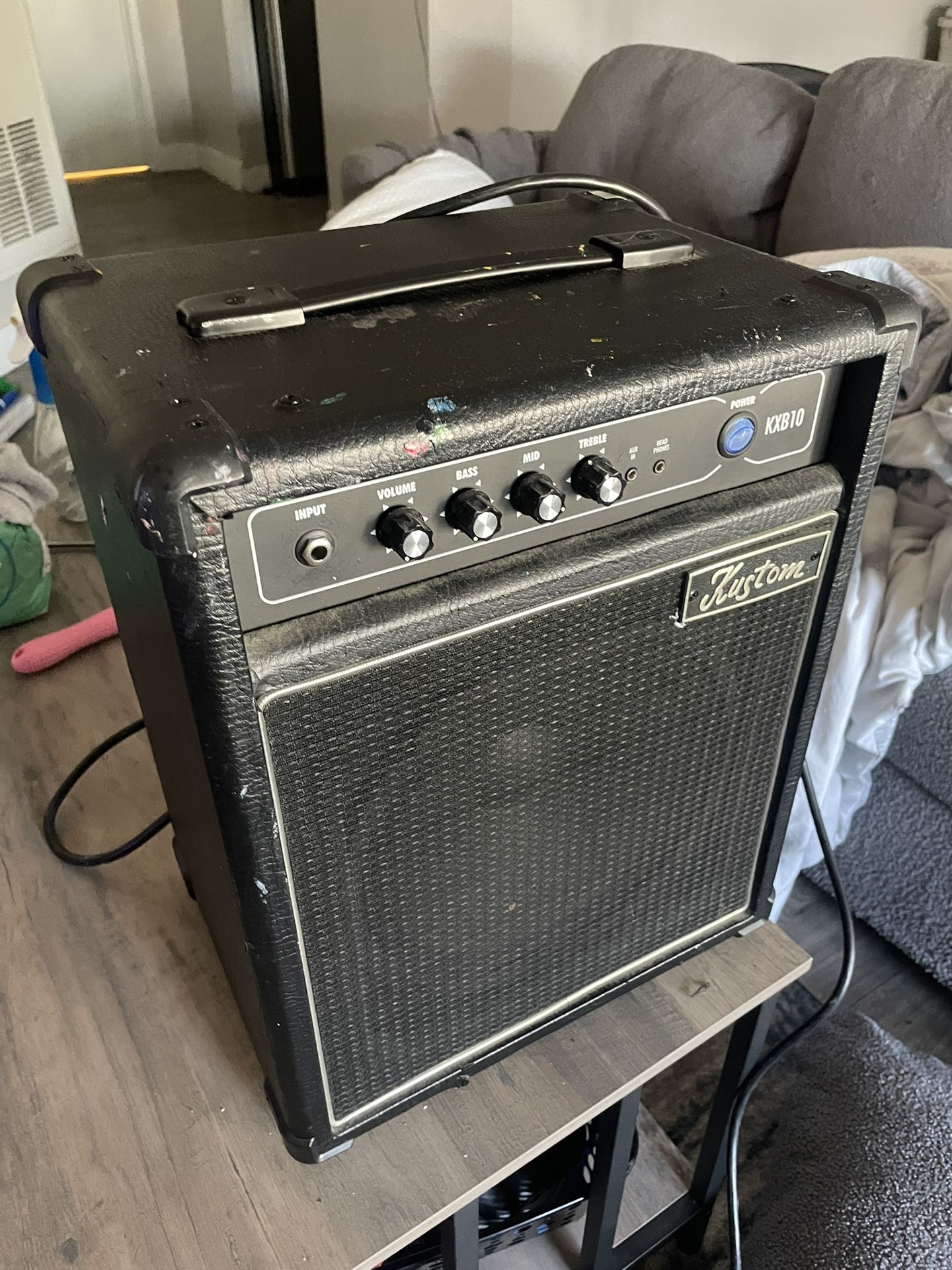 Kustom KXB10, 10 Watt Bass Amp 